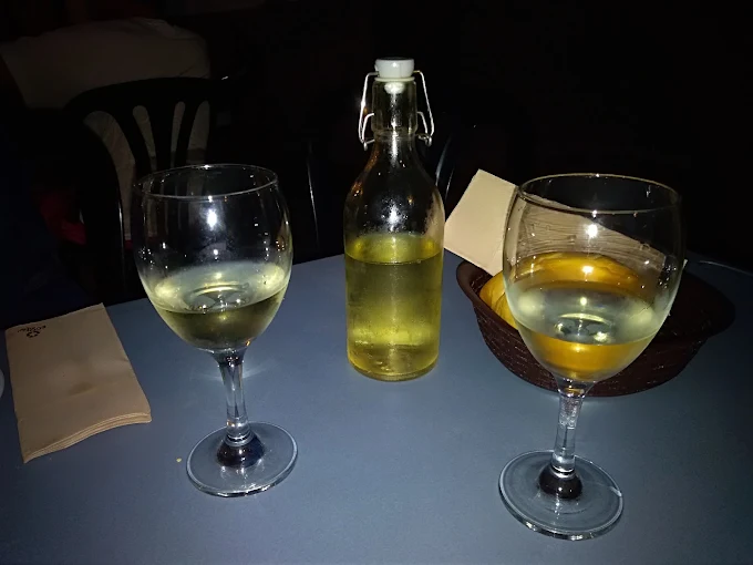 Barra tradicional del Bar El Margallo